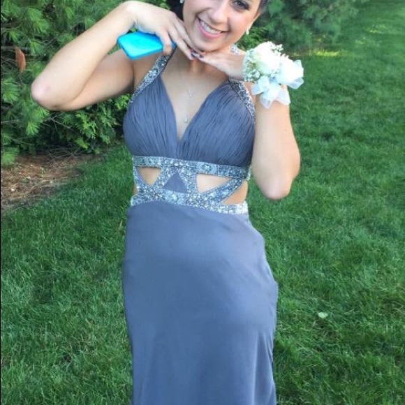 Prom Dress - Picture 2 of 5